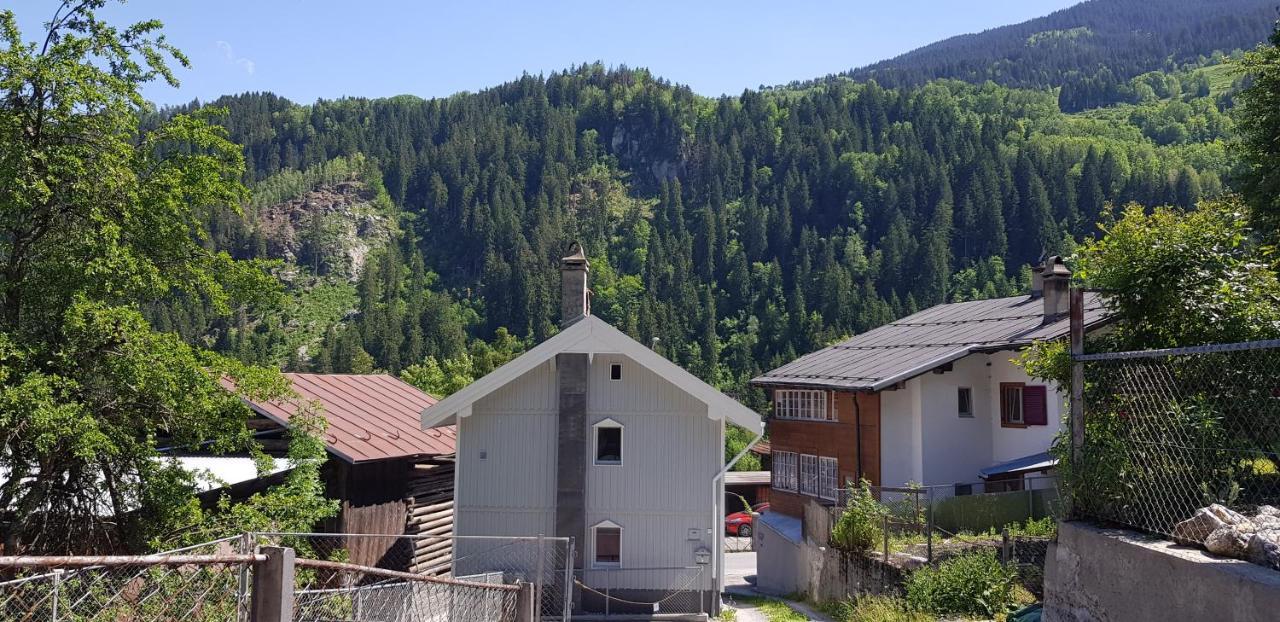 Casa Cuschina - Mit Sauna In Der Schoenen Surselva Dardin 외부 사진